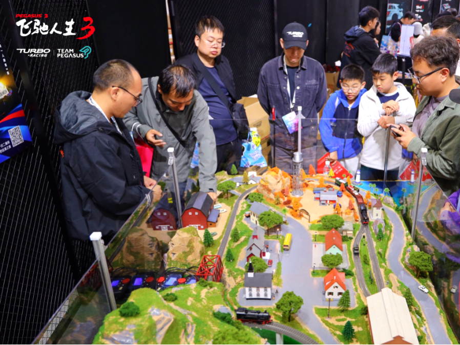飞驰人生3真车亮相！三大亮点重磅就位——TURBO RACING展台现场直击